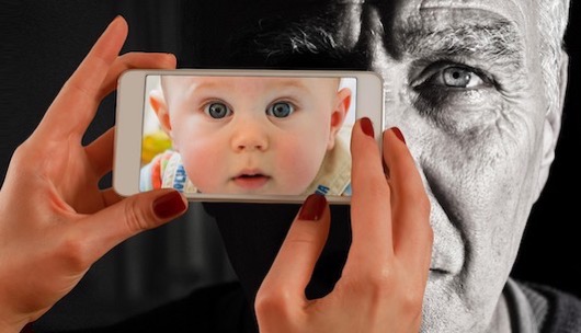 Smartphone face man old baby young child youth 356039